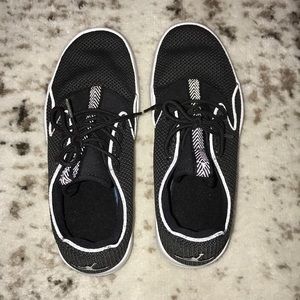Women’s Jordan Eclipse Black/White Shoe 6Y